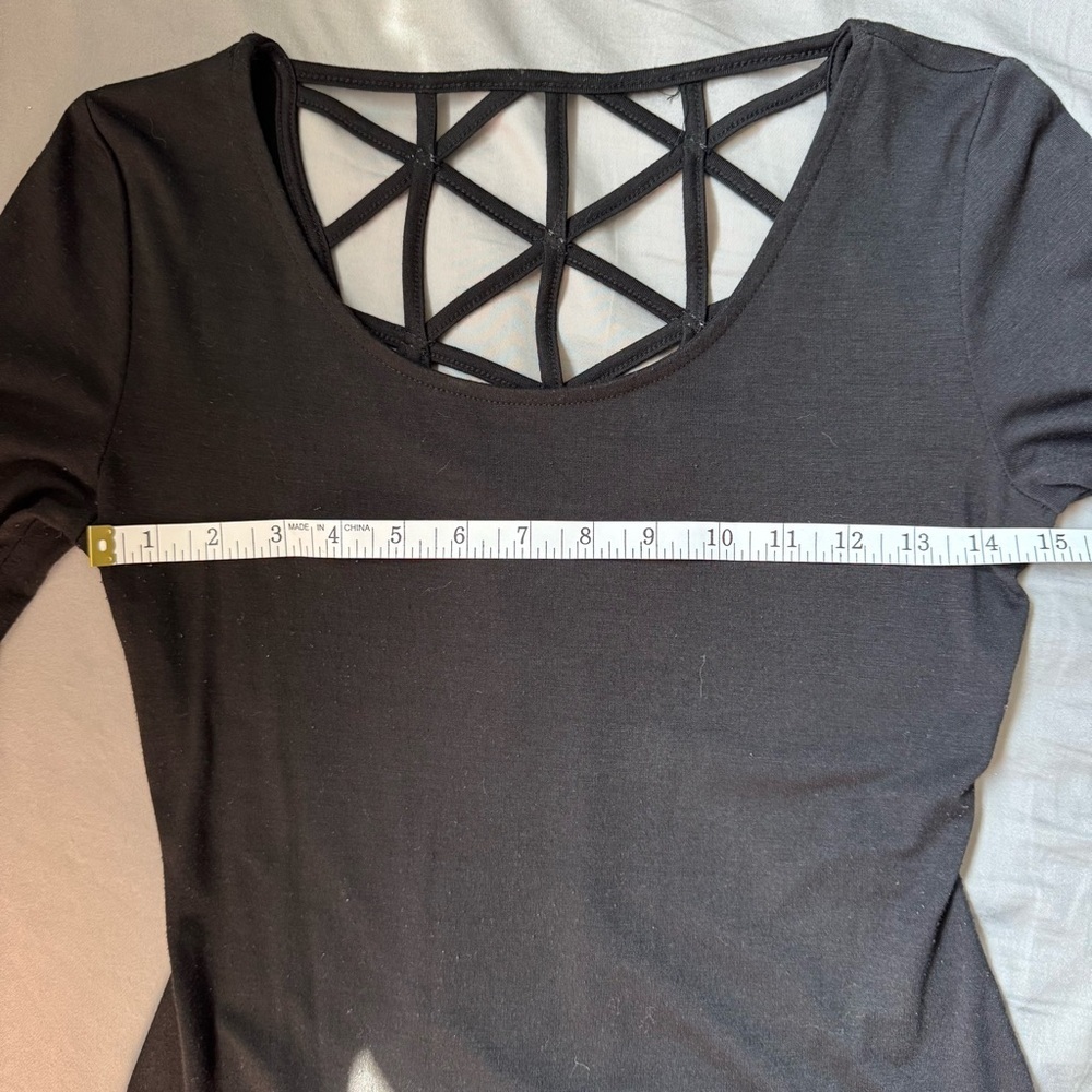 Xhilaration Black Long Sleeve Cutout Bodysuit - Picture 4 of 5
